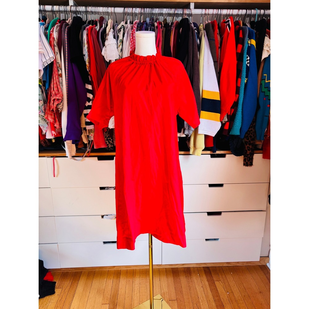 MATI High Neck Shift Dress Womens Medium Red Ruffle Smock‎ Short Sleeve
